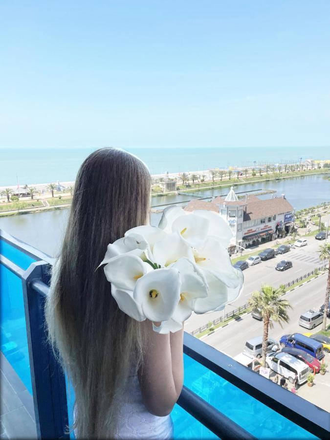 Sea ​​View In Orbi City Batumi Eksteriør bilde