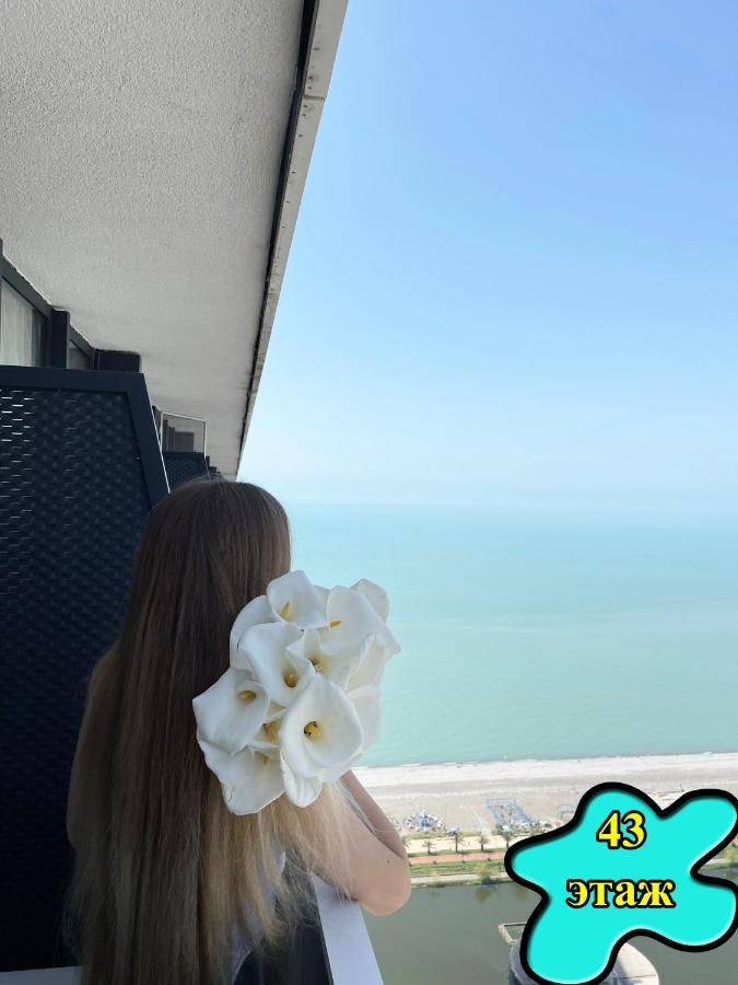 Sea ​​View In Orbi City Batumi Eksteriør bilde