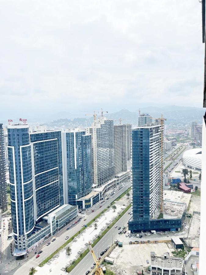 Sea ​​View In Orbi City Batumi Eksteriør bilde