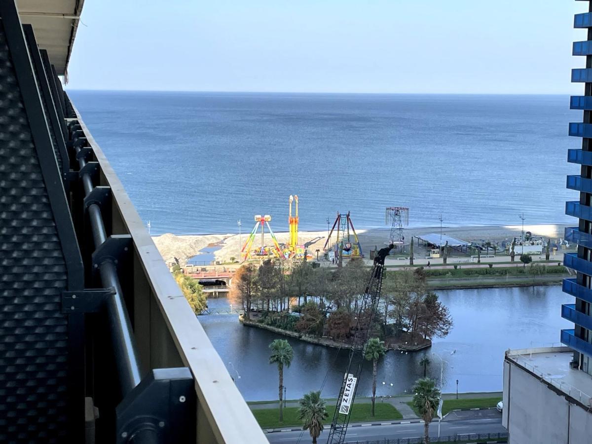Sea ​​View In Orbi City Batumi Eksteriør bilde