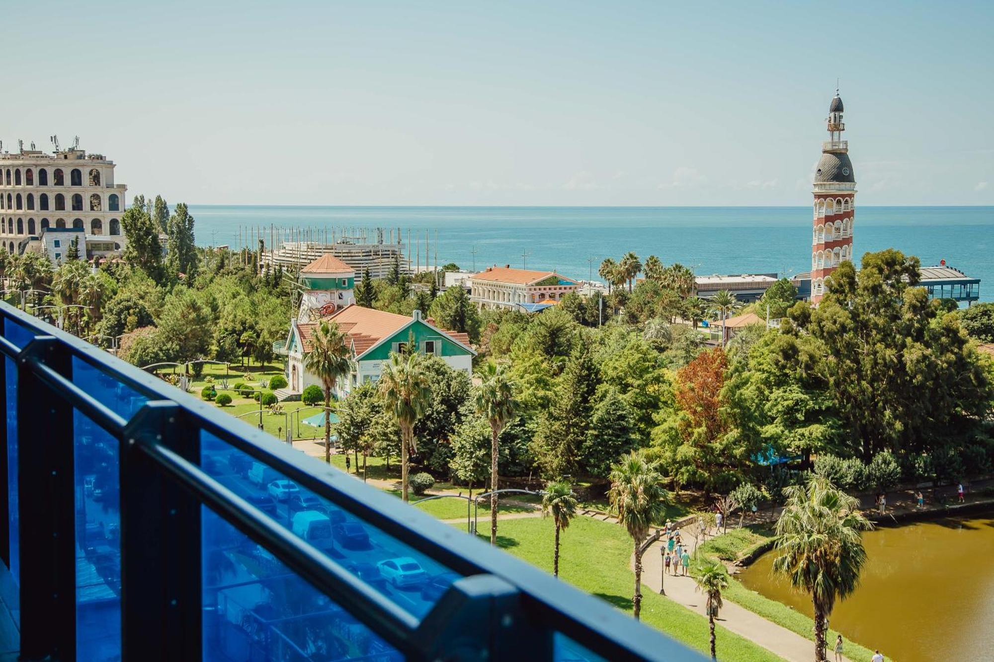 Sea ​​View In Orbi City Batumi Eksteriør bilde